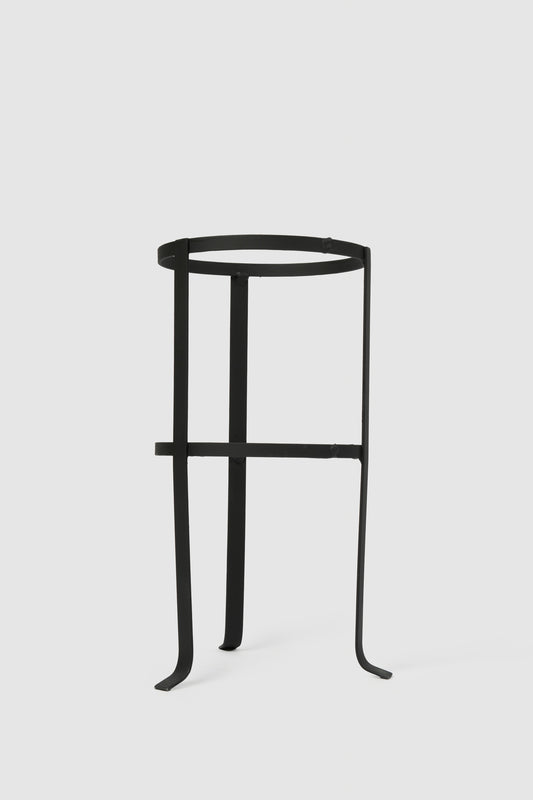 Base metálica para Extintor – Color negro